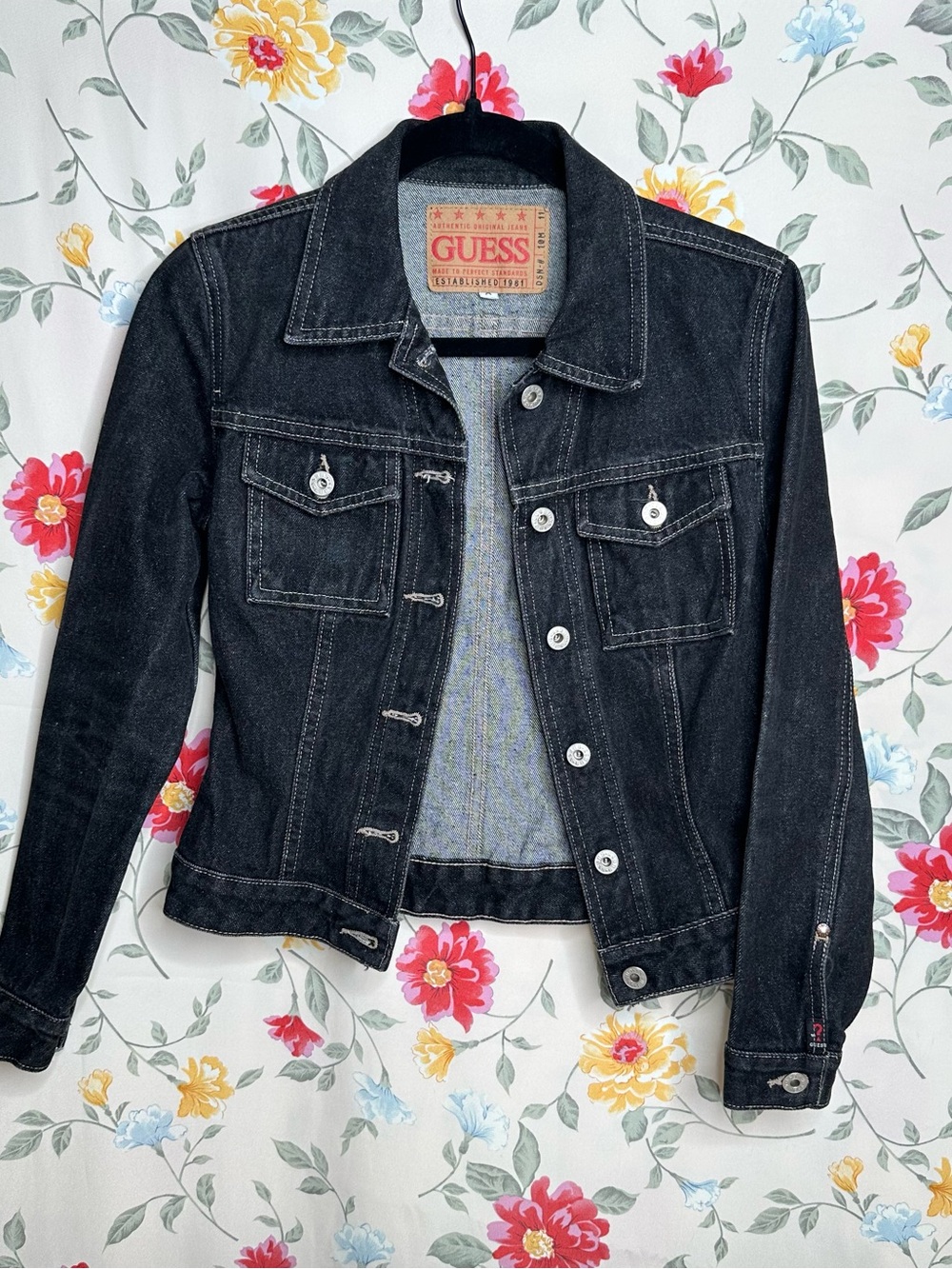 GUESS | 90s y2K | Black Denim Jean Jacket | Great Condition | Slim Small